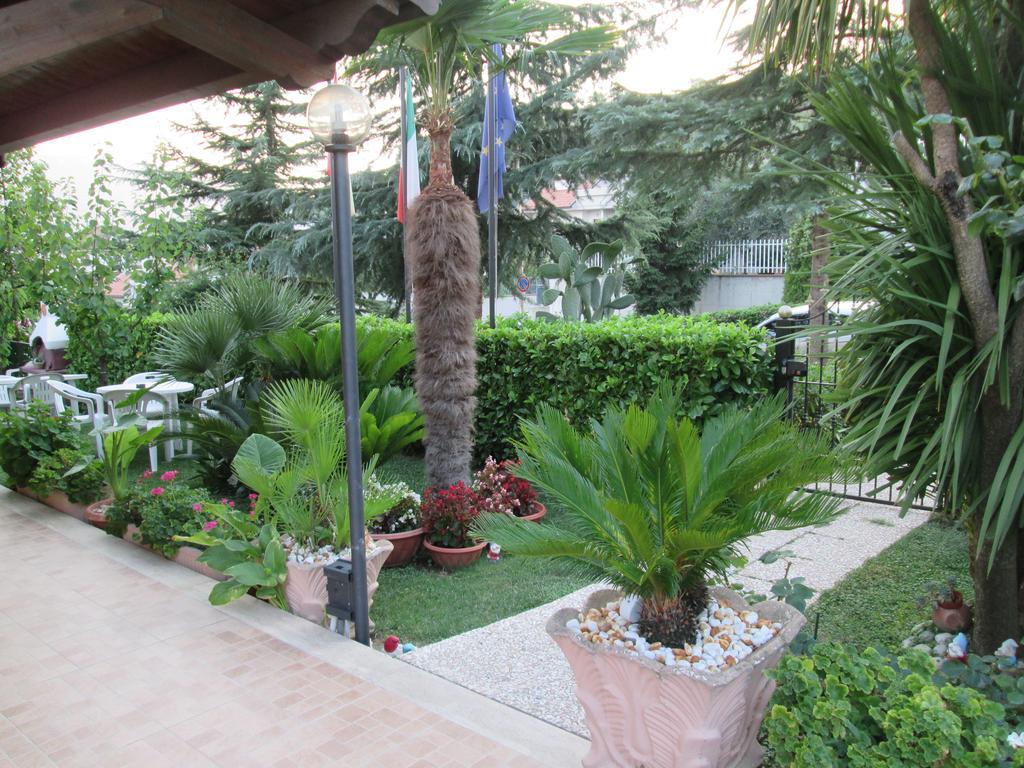 B&B Le Begonie Ascoli Piceno Exterior foto